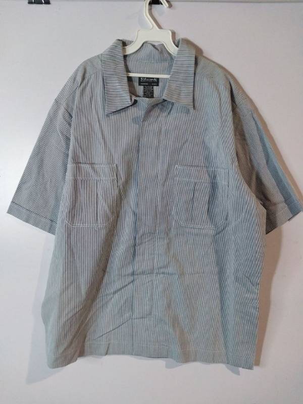 lot 67260 image: APPEARS NEW - Edwards Gray Striped Short Sleeve Work Shirt (Size Large)