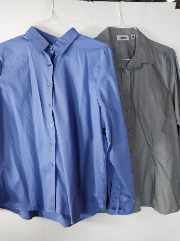 lot 67283 image: APPEARS NEW - Edwards Womens Button Down Dress Shirts - Blue and Gray Set (Size Large)
