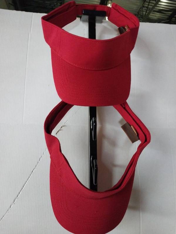 lot 67342 image: APPEARS NEW - Harriton Red Sun Visor Set of 2