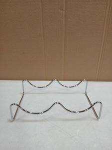 lot 20782 image: Countertop Wine Rack 2 Bottle Metal Rack