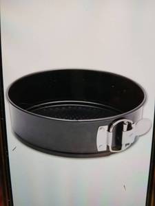 lot 32597 image: Non Stick Cheesecake Pan 6in
