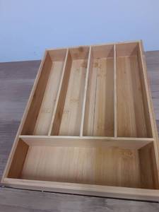 lot 718 image: Wooden Organizer, Utensil Organizer, Desk Accessories  - Retail $0