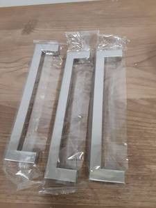lot 727 image: 3 Pack 6-14 Inch Kitchen Square Cabiney Handles Satin Nickel Cabinet Pulls - Retail $0