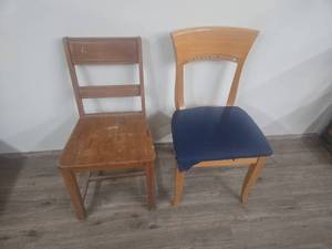 lot 32 image: Wooden Dining Chairs with Blue Upholstery