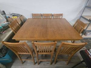 lot 40 image: Oak Dining Set with Mission Style Chairs
