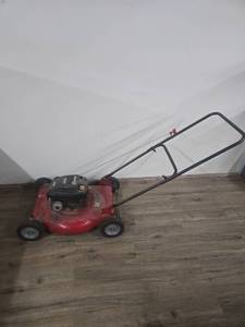 lot 59 image: Murray 22-inch Push Lawn Mower with 4.0hp Engine