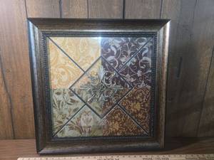 lot 95 image: Decorative Wall Frame with Damask Pattern cracked glass