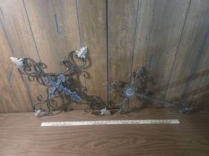 lot 110 image: Victorian Style Cast Iron Architectural Cross Ornament