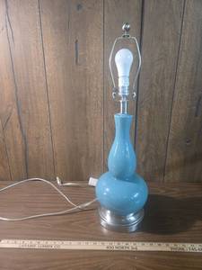 lot 122 image: Mid-Century Blue Glass Table Lamp