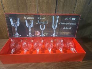 lot 124 image: Cristal dAuteuil Lead Crystal Wine Glasses - Set of 6
