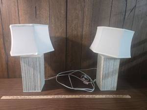 lot 134 image: Mid-Century Modern Table Lamp with Striped Base