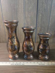 lot 139 image: Decorative Marble Effect Wooden Vase Set