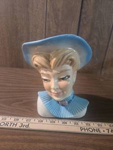 lot 142 image: Blue and White Lady Head Vase 1950s