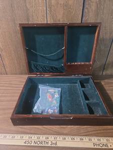 lot 143 image: Wooden Jewelry Display Case with Green Velvet Interior