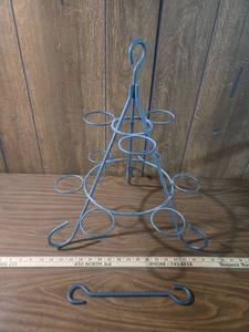 lot 151 image: PARTYLITE BIG CANDLE TREE  HOLDER