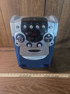 lot 152 image: Memorex Karaoke CDGCassette System