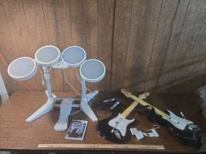 lot 161 image: Nintendo Wii Rock Band Complete Set