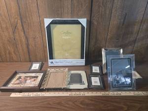 lot 201 image: Picture Frame Collection - Mixed Sizes