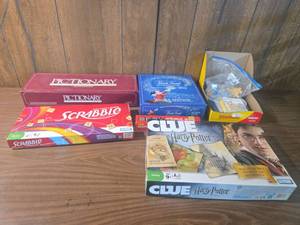 lot 213 image: Classic Board Games Collection Bundle