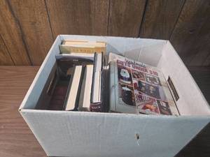 lot 216 image: Readers Digest Condensed Books Collection