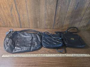 lot 218 image: Hurley Black Leather Handbag Set