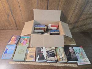 lot 283 image: Mixed Young Adult and Teen Book Collection