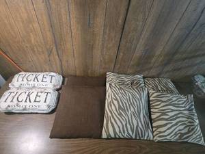 lot 288 image: Decorative Ticket and Zebra Print Throw Pillow Set