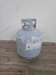 lot 296 image: Small Propane Tank