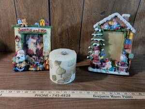 lot 314 image: Santa and Me Christmas Photo Frame