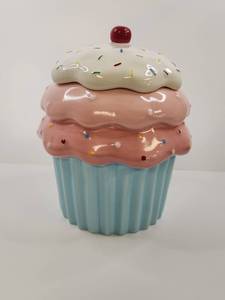 Decorative Cupcake Cookie Jar with Sprinkles