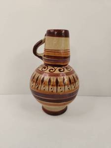 lot 117 image: Mexican Tonala Pottery Set - Decanter and Cup