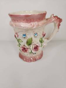 lot 170 image: Japanese Porcelain Rose Cup