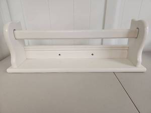 lot 201 image: White Wall-Mounted Display Shelf