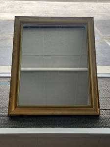 lot 212 image: Gold Finish Picture Frame 20x24