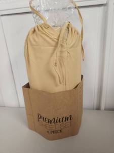 lot 220 image: Premium Queen Sheet Set - 6 Piece Microfiber