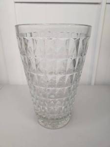 lot 239 image: Diamond Pattern Clear Glass Tumbler