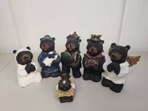 lot 252 image: Decorative Black Bear Nativity Set - 6 Piece Collection