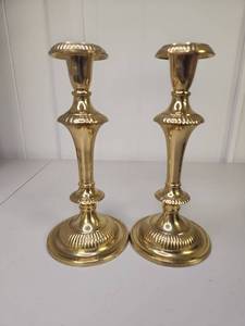 lot 267 image: Andrea by Sadek Brass Candlesticks - Pair