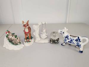 lot 272 image: Animal Figurine Collection