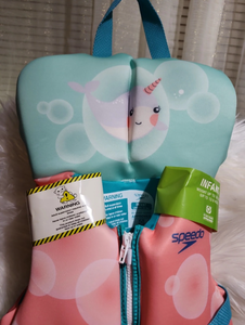 lot 43184 image: Speedo Unicorn Infant Life Jacket (up to 30 lbs)