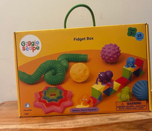 lot 43206 image: Giggle Scope Fidget Box Sensory Toy Set