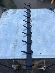 lot 75 image: 19 � x 1 � Black Steel Hook Hanger - Great for Hats, Coats, Medals, Keys, etc - 10 Hooks Approx. 3 each