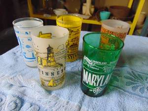 lot 2672 image: Selection of State Glasses