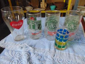 lot 2673 image: Sinclair and Coca-Cola Glasses