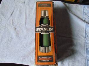 lot 2678 image: Stanley Thermos - NIB