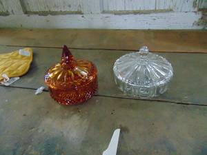 lot 2709 image: Pair of Candy Bowls