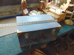 lot 2743 image: Blue Wooden Box