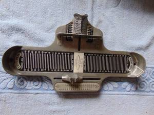 lot 2752 image: Vintage Shoe Sizer