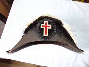 lot 2756 image: Vintage Hat - - Feathered