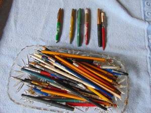lot 2763 image: Selection of Vintage Pens and Pencils